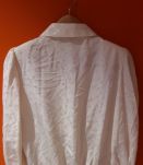 chemsisier blanc à pois irisés