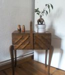 Jolie travailleuse en bois - vintage