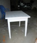 petite table carrelée blanche