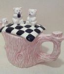 Théiere décorative.