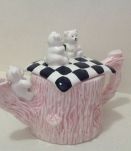 Théiere décorative.