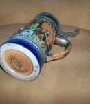 chope ancienne ceramique 16 cm de haute et en relief 