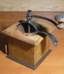 Moulin à café Peugeot des années 50