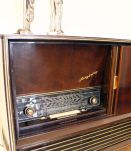 Meuble enfilade radio vintage années 50 