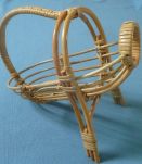 porte bouteille,corbeille en osier, rotin,vintage