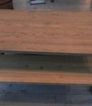 Table en bois chêne clair massif 