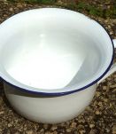 pot de chambre en émail ,déco vintage 