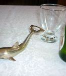 Décapsuleur et ouvre bouteilles rigolo en forme de dauphin