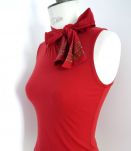 Top col montant noeud cou lacet rouge chic vintage sexy femm