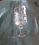 6 verres à pied en cristal ciselé et monogrammé