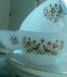 Service Arcopal tasses et soucoupes blanc