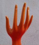 Main en céramique estampillée JMR