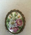 Broche vintage porcelaine de Limoges 