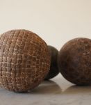 Cinq anciennes boules Lyonnaises en laiton