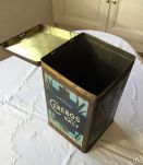 Grande boîte vintage en métal