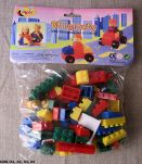 3 Jouets anciens - "80 briques avec personnages et roues 