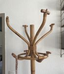 Porte manteau en rotin 