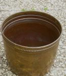 cache-pot  ancien  en metal  type  laiton