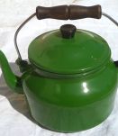 lot de 2 bouilloires et bidon a lait (kinou2b)