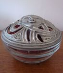 BONBONNIERE OU BOITE A POT POURRI VERRE ET ETAIN