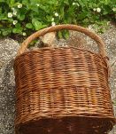 grand  panier en osier avec anse , vintage