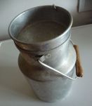 Pot à lait en alu