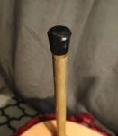 chaise moumoute rouge foncé Pelfran en très bon état