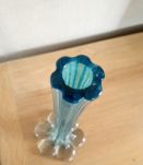 Vase soliflore bleu turquoise. 