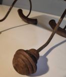 porte-manteaux et chapeaux 2 patères métal et bois courbé 