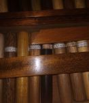 coffret avec tous les essences des bois d"afrique