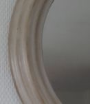 Miroir en bois patiné 