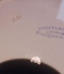 Plat vintage blanc émaillé croisillons verts pomme