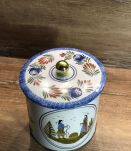 Boîte métallique ronde  motif faïence HB HENRIOT QUIMPER