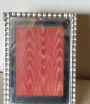 Cadre miroir, interieur en satin rayonne rouge vintage 1950