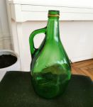Ancienne bouteille en forme d'olive verte
