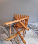 petits tabourets de pêche vintage pliants en bois vernis