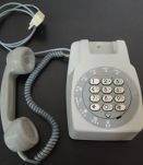 Téléphone mural vintage