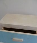 Meuble d'appoint en carton esprit vintage