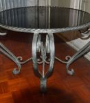Table basse ronde vintage fer forgé plateau opaline