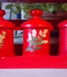 Jolie étagère et ses pots à épices (bois) 