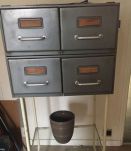 Fichier métallique 4 tiroirs sur pieds métal et tablette ver