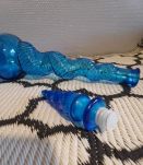 carafe bleue torsadée avec bouchon flamme