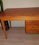 BUREAU VINTAGE DESIGN SCANDINAVE Bureau en bois vintage très