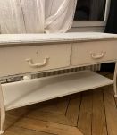Petite console de chambre d'enfant