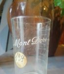 Ancien verre de curiste "Mont dore" et son étui en paille - 