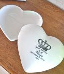 Bonbonnière, boîte à bijoux en porcelaine 