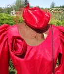 Robe  de cérémonie vintage rouge Taille 40 cintrée,  manches