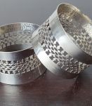 Paire de ronds de serviette