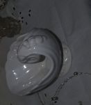 Grande saucière ancienne en faïence blanche  Saint 