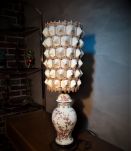 lampe asia  fleur de cerisier et papillon    superbe abatjou